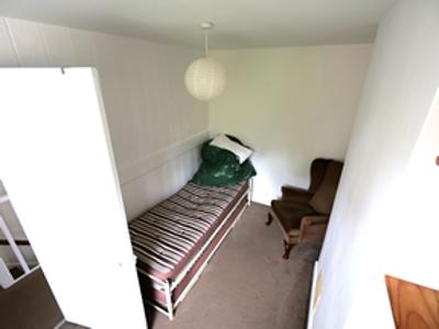 Rear bedroom